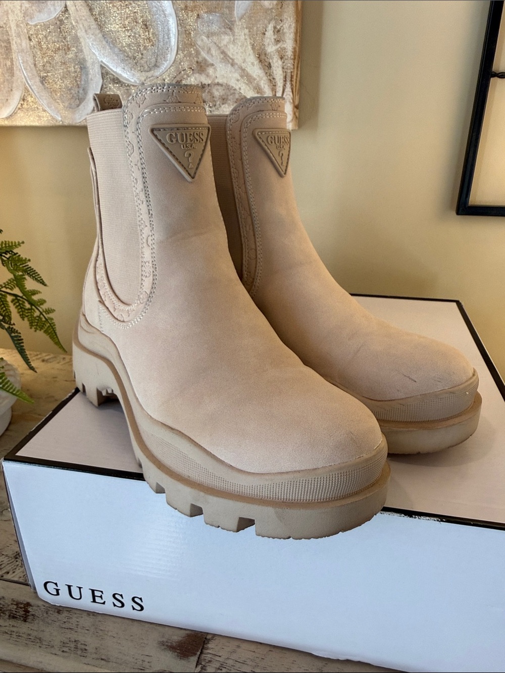 Guess Chelsea Lug Boots